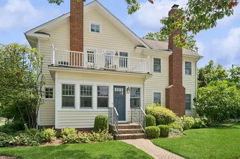 117 E North Ave, Lake Bluff, IL 60044 photo 2