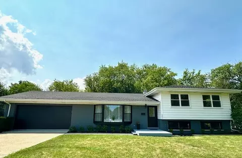 906 Revere Rd, Glenview, IL 60025 photo 32