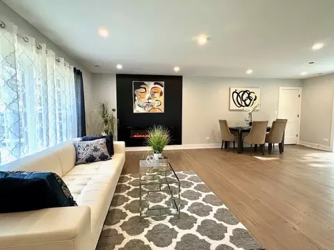 906 Revere Rd, Glenview, IL 60025 photo 9