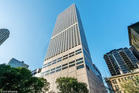 180 E Pearson St #3804, Chicago, IL 60611