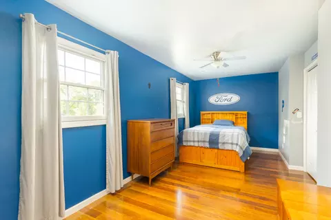 Bedroom - 1928 12th St, Peru, IL 61354 photo 4 of 5