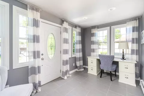 Entry Way - 1928 12th St, Peru, IL 61354 photo 1 of 1