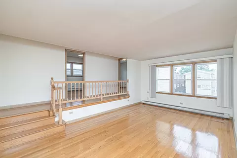 680 Beau Ct, Des Plaines, IL 60016 photo 20