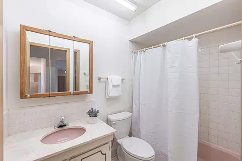 680 Beau Ct, Des Plaines, IL 60016 photo 9