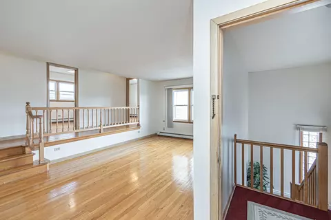 680 Beau Ct, Des Plaines, IL 60016 photo 21