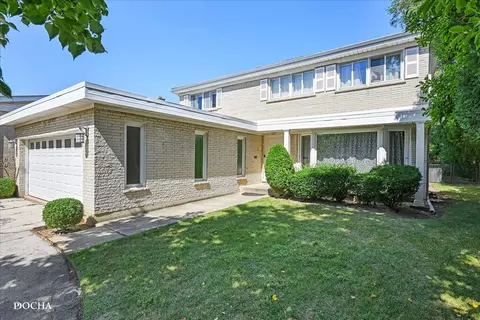 5316 W Coyle Ave, Skokie, IL 60077