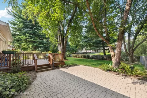 Exterior - 1809 Killdeer Dr, Naperville, IL 60565 photo 4 of 5