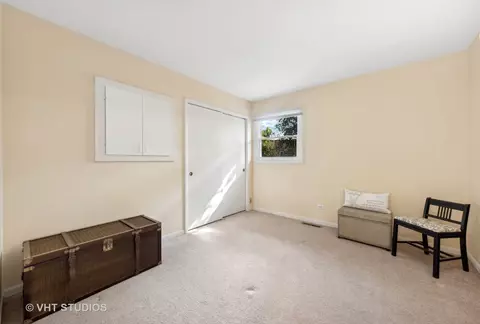 Bedroom - 1809 Killdeer Dr, Naperville, IL 60565 photo 3 of 3