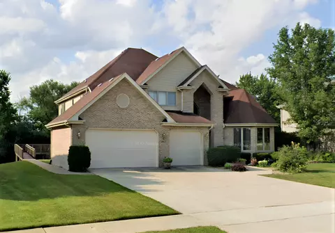 3901 Carrington Dr, Hazel Crest, IL 60429