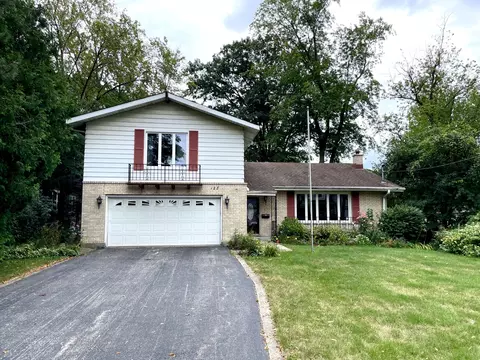 123 W Greenfield Ave, Lombard, IL 60148