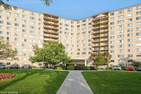 6933 N Kedzie Ave #602, Chicago, IL 60645