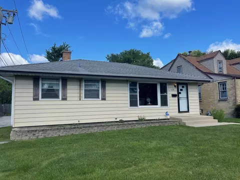 732 Leith Ave, Waukegan, IL 60085