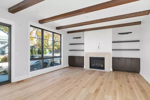 Living - 185 E Oneida Ave, Elmhurst, IL 60126 photo 1 of 5