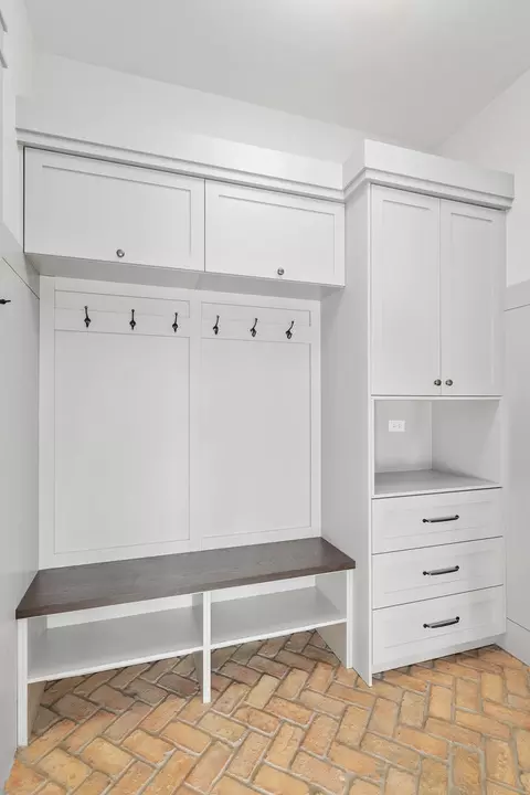 Other - 185 E Oneida Ave, Elmhurst, IL 60126 photo 4 of 10