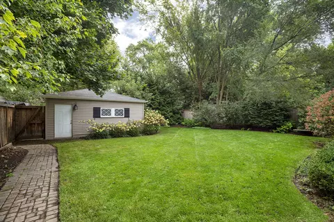 Exterior - 2115 Bennett Ave, Evanston, IL 60201 photo 3 of 4