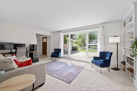 Living - 1215 Windsor Dr, Wheaton, IL 60189 photo 3 of 4