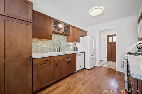 Kitchen - 1215 Windsor Dr, Wheaton, IL 60189 photo 2 of 3