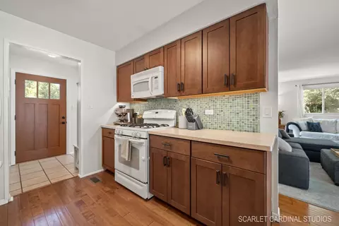 Kitchen - 1215 Windsor Dr, Wheaton, IL 60189 photo 3 of 3