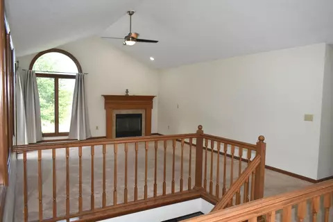 Living - 585 Fairway Dr, El Paso, IL 61738 photo 2 of 6
