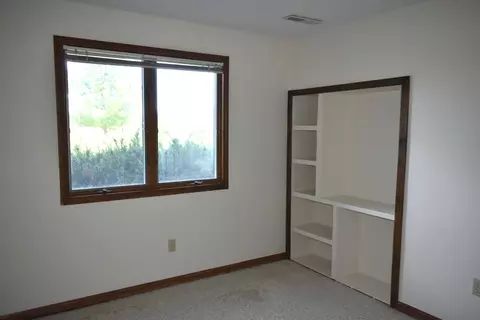 Bedroom - 585 Fairway Dr, El Paso, IL 61738 photo 5 of 8