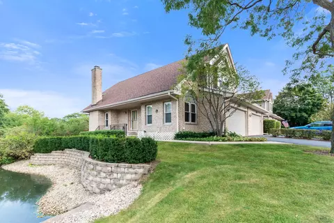 683 N Walden Dr, Palatine, IL 60067