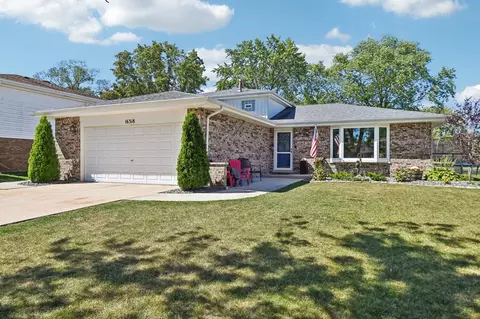 16318 Cherry Hill Ave, Tinley Park, IL 60487