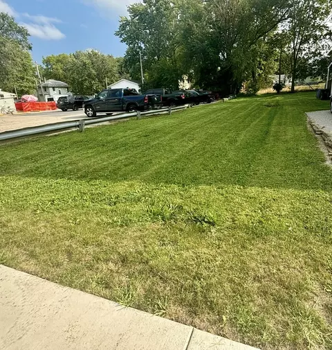 808 W Front St, Bloomington, IL 61701