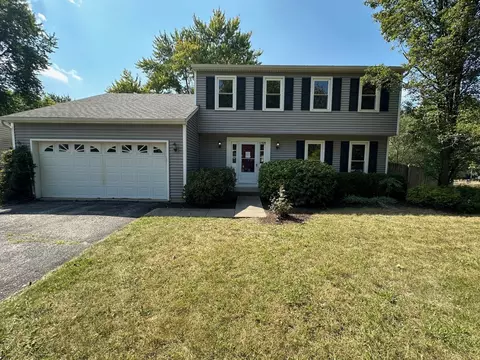 1313 Madison Ct, Saint Charles, IL 60174