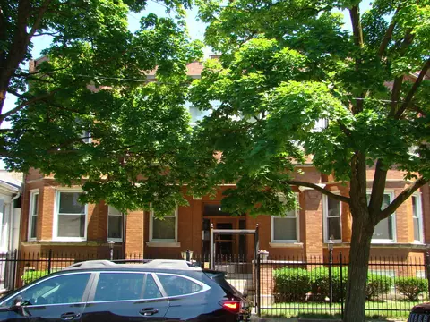 7111 S Eberhart Ave, Chicago, IL 60619