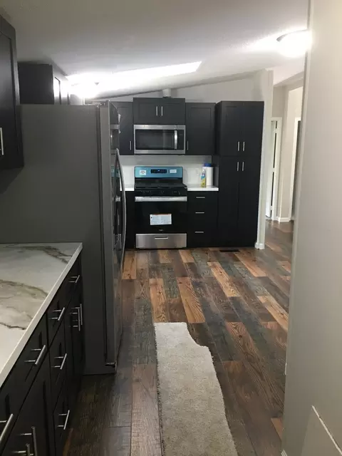 Kitchen - 29 Oyster Bay, Lakemoor, IL 60051 photo 1 of 5