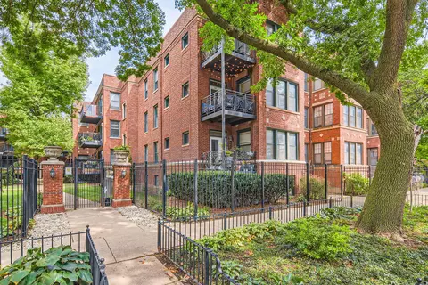 1136 W Pratt Blvd #GN, Chicago, IL 60626