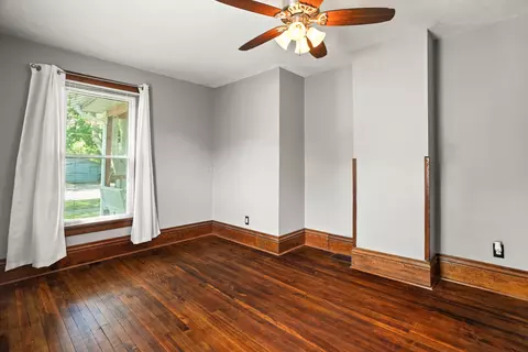 702 N Walnut St, Normal, IL 61761 photo 9