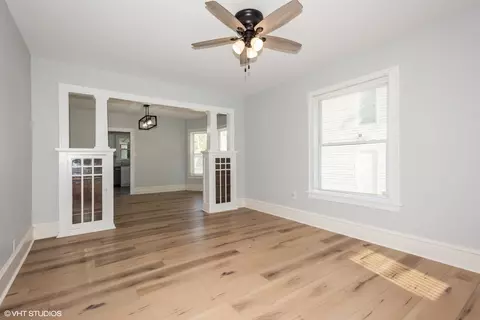 223 Harvey St, Elgin, IL 60123 photo 3