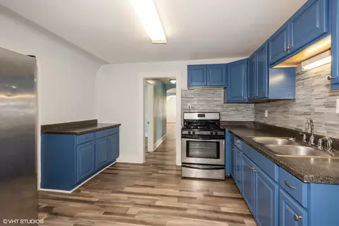 223 Harvey St, Elgin, IL 60123 photo 14