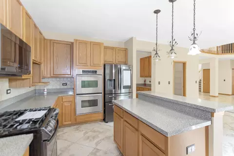 314 Weymouth Ave, Elgin, IL 60124 photo 21