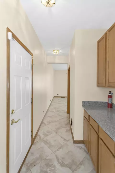 314 Weymouth Ave, Elgin, IL 60124 photo 28