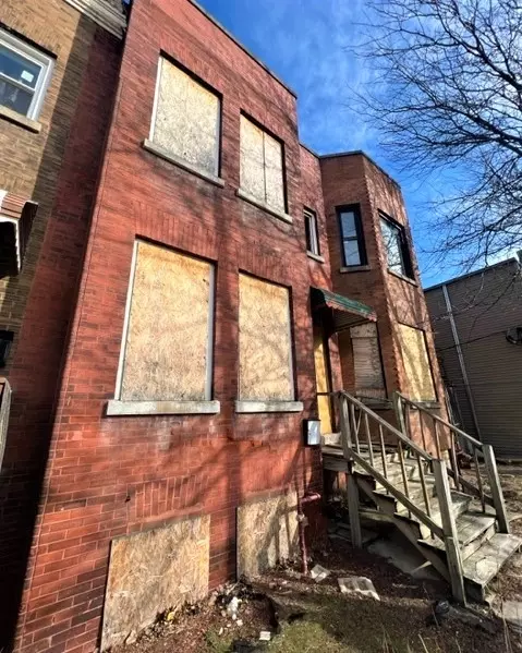 372 E 69th St #0, Chicago, IL 60637 photo 2