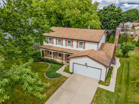 1024 Abbey Dr, Crystal Lake, IL 60014