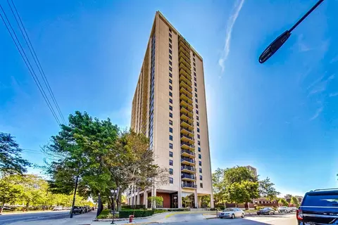 2605 S Indiana Ave #1908, Chicago, IL 60616