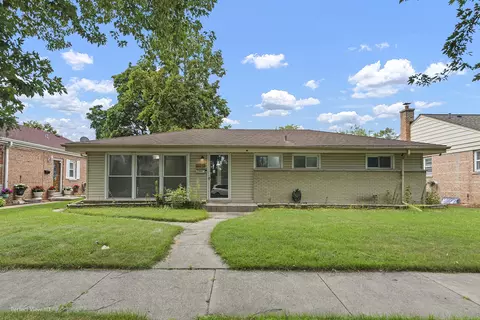 7514 Lowell Ave, Skokie, IL 60076