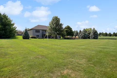 2 Fieldcrest Dr, Monticello, IL 61856 photo 62