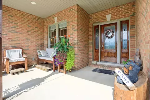 2 Fieldcrest Dr, Monticello, IL 61856 photo 8