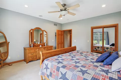 2 Fieldcrest Dr, Monticello, IL 61856 photo 30