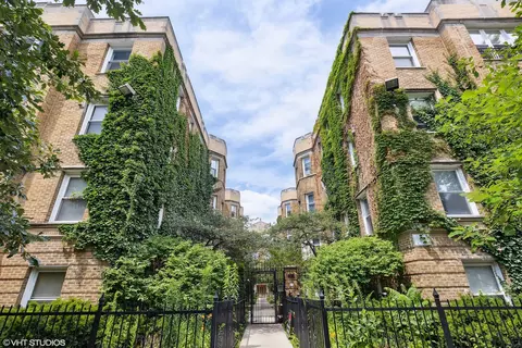 1628 W Farwell Ave #2J, Chicago, IL 60626