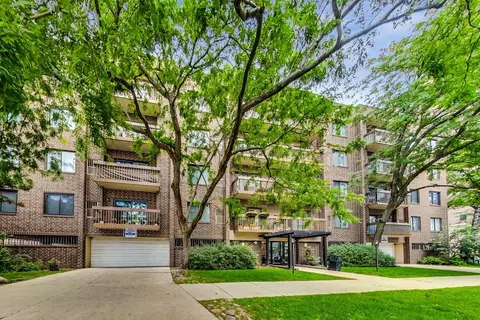 6102 N Sheridan Rd #502, Chicago, IL 60660
