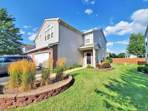 16411 Club Ct, Crest Hill, IL 60403