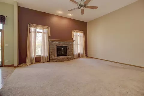 Living - 403 E Main St, Newark, IL 60541 photo 2 of 6