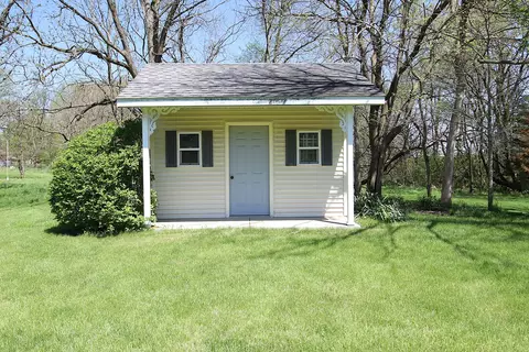 Exterior - 403 E Main St, Newark, IL 60541 photo 5 of 8