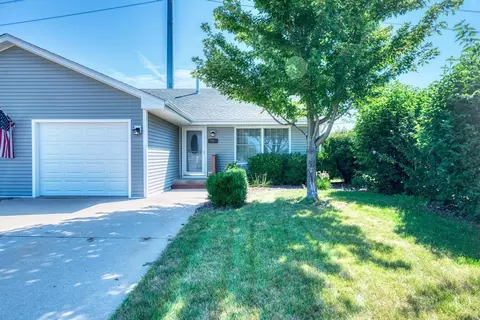 805 Covey Ln, Coal City, IL 60416