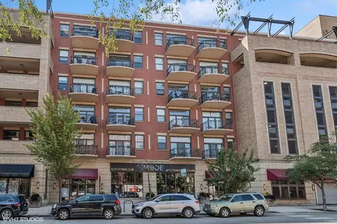 1301 W Madison St #520, Chicago, IL 60607